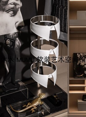 沐木大牌男士售楼样板房衣帽间打火机衣领展示架软装饰品组合摆件