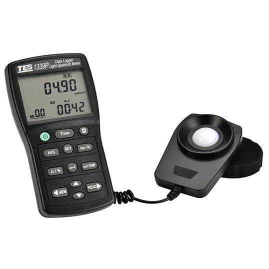 TES-1339照度仪 手持式亮度测量计 便携精度照度计