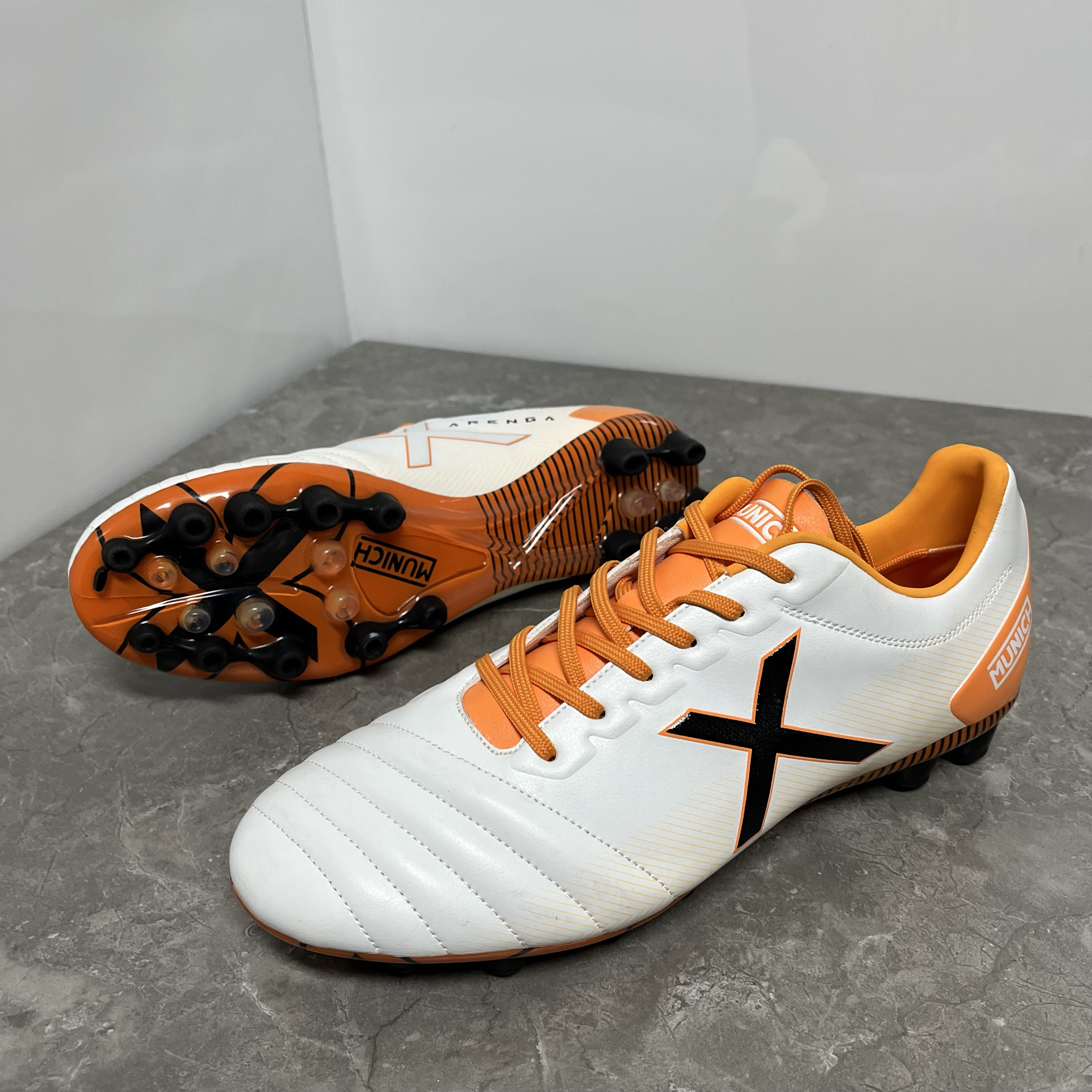 原单外贸足球鞋稀缺资源