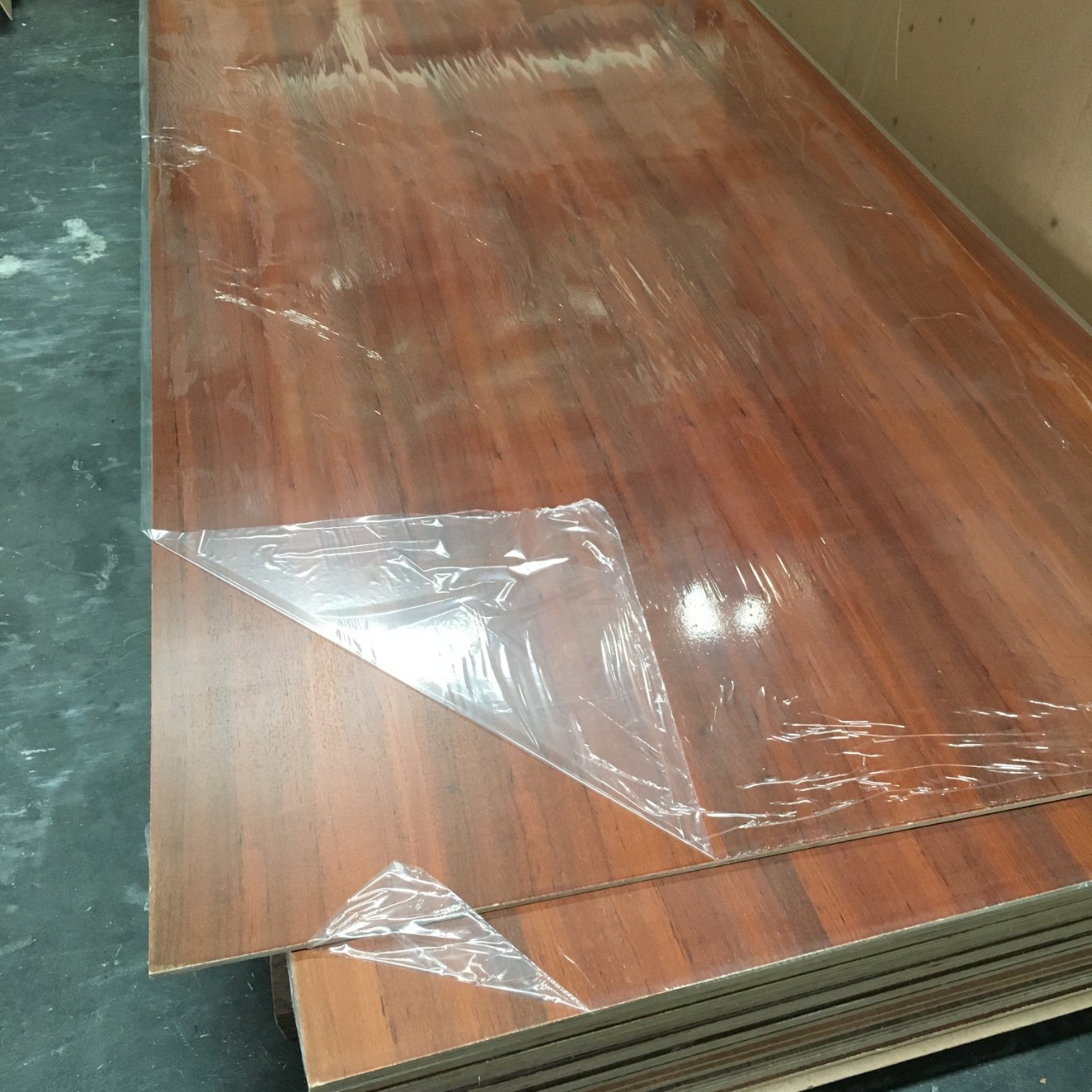 柚木饰面涂装板厂家高定各种非标加长木饰面仿科定木里木外柚木板