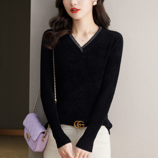 天鹅绒V领打底衫女士内搭秋冬2024新款针织上衣中年妈妈黑色毛衣