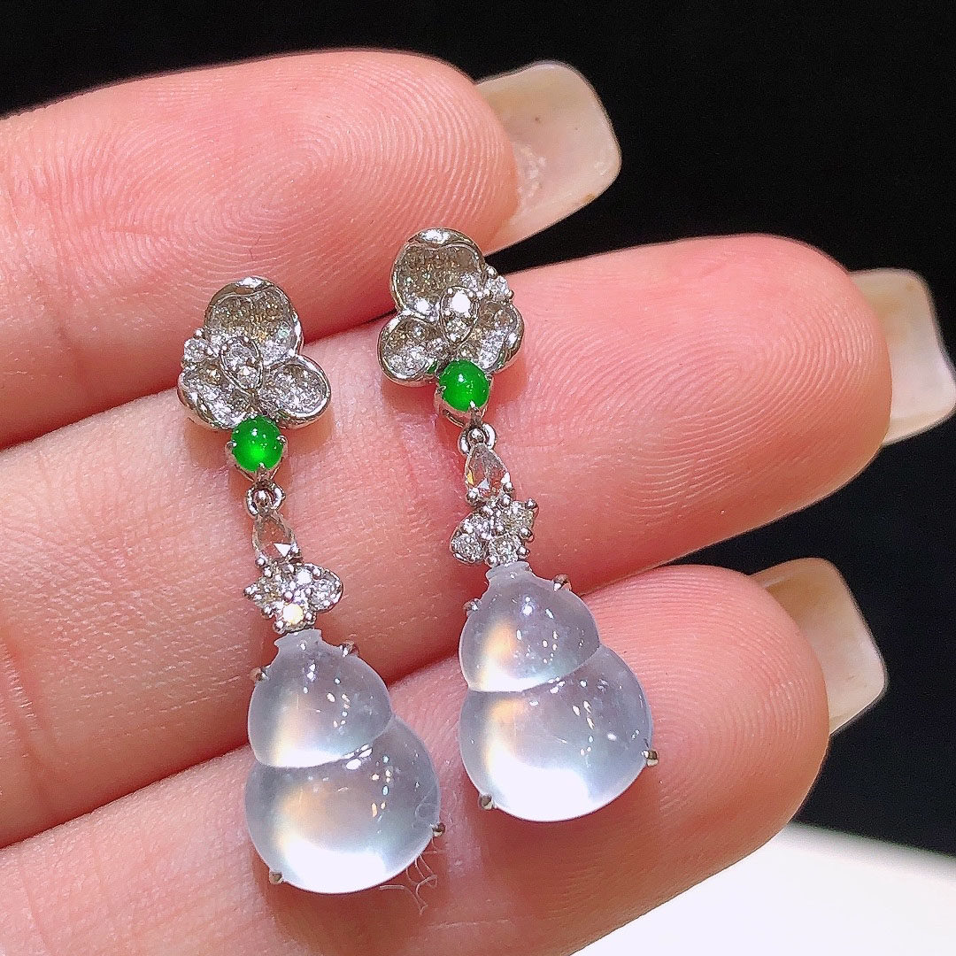 翠秦之皇高冰葫芦耳环 18k金钻石镶嵌天然A货翡翠饱满莹润冰透,珠宝/钻石/翡翠,耳饰,淘宝优惠券,粉丝福利购,淘宝优惠卷