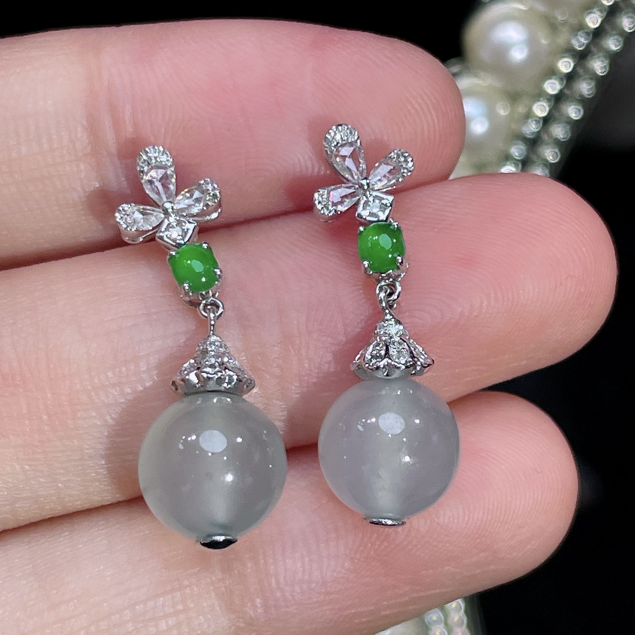 翠秦之皇冰白冰圆珠耳坠 18k金镶嵌天然翡翠A货种色兼备气质优雅,珠宝/钻石/翡翠,耳饰,淘宝优惠券,粉丝福利购,淘宝优惠卷