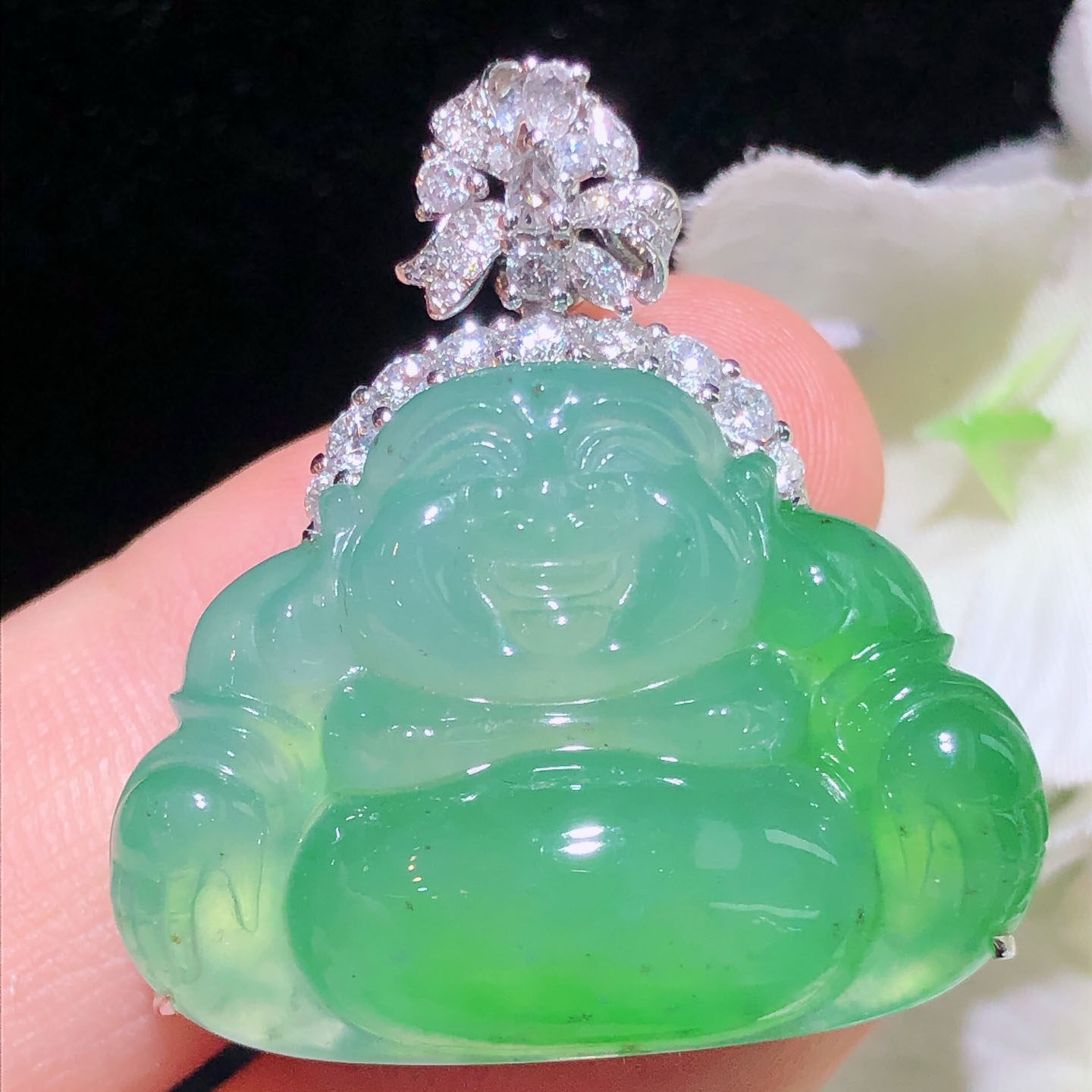翠秦之皇冰飘绿佛公吊坠 18k金钻石镶嵌天然A货翡翠饱满莹润冰透