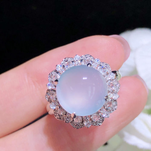 翠秦之皇冰白冰蛋面戒指 18k金钻石镶嵌天然A货翡翠饱满莹润冰透