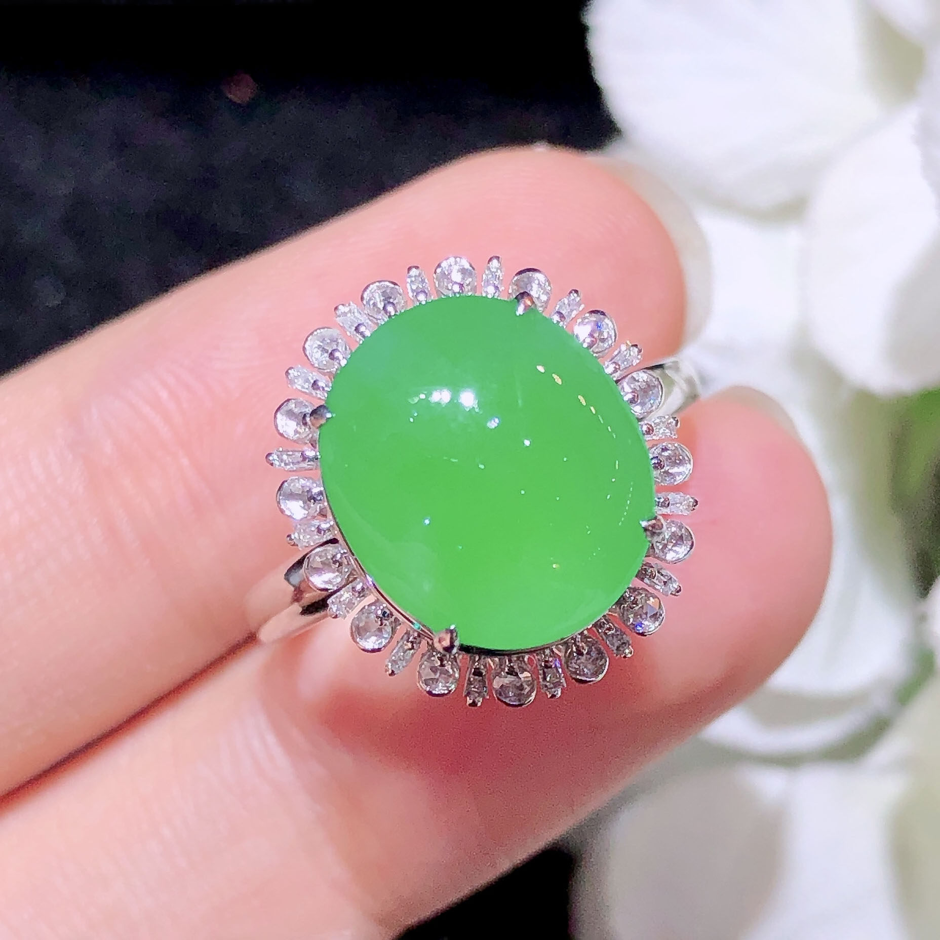 翠秦之皇冰阳绿蛋面戒指 18k金镶嵌天然翡翠A货高档礼物收藏