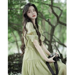 沙滩裙女夏三亚海边度假超仙法式 欧洲站2025新款 高级感绿色连衣裙