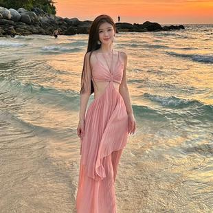 高级性感露背挂脖吊带连衣裙女夏季 法式 超仙海边度假三亚沙滩长裙