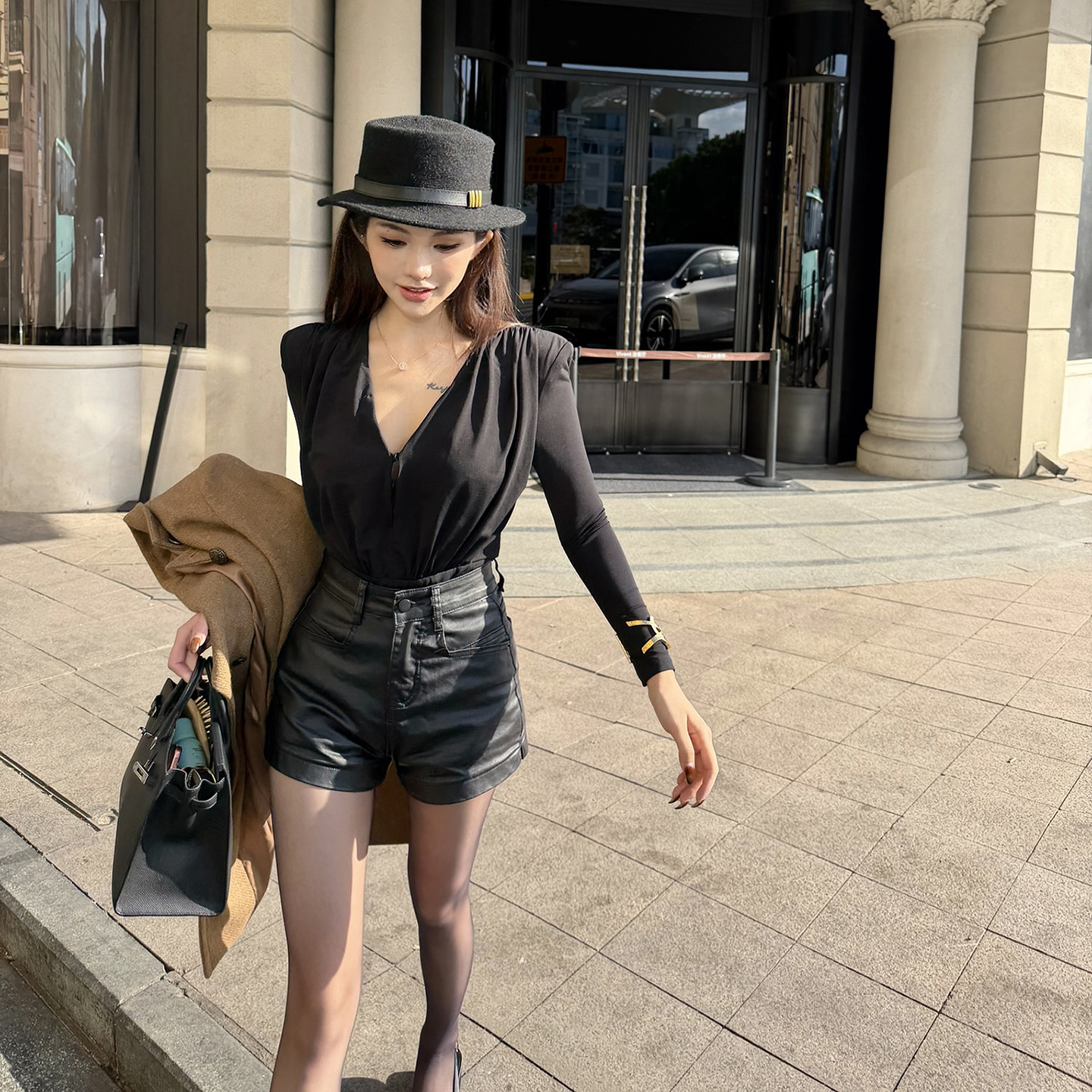 PickRui 睿哥 秋冬百搭王 简约小开叉黑短皮裤女秋季休闲时尚裤子