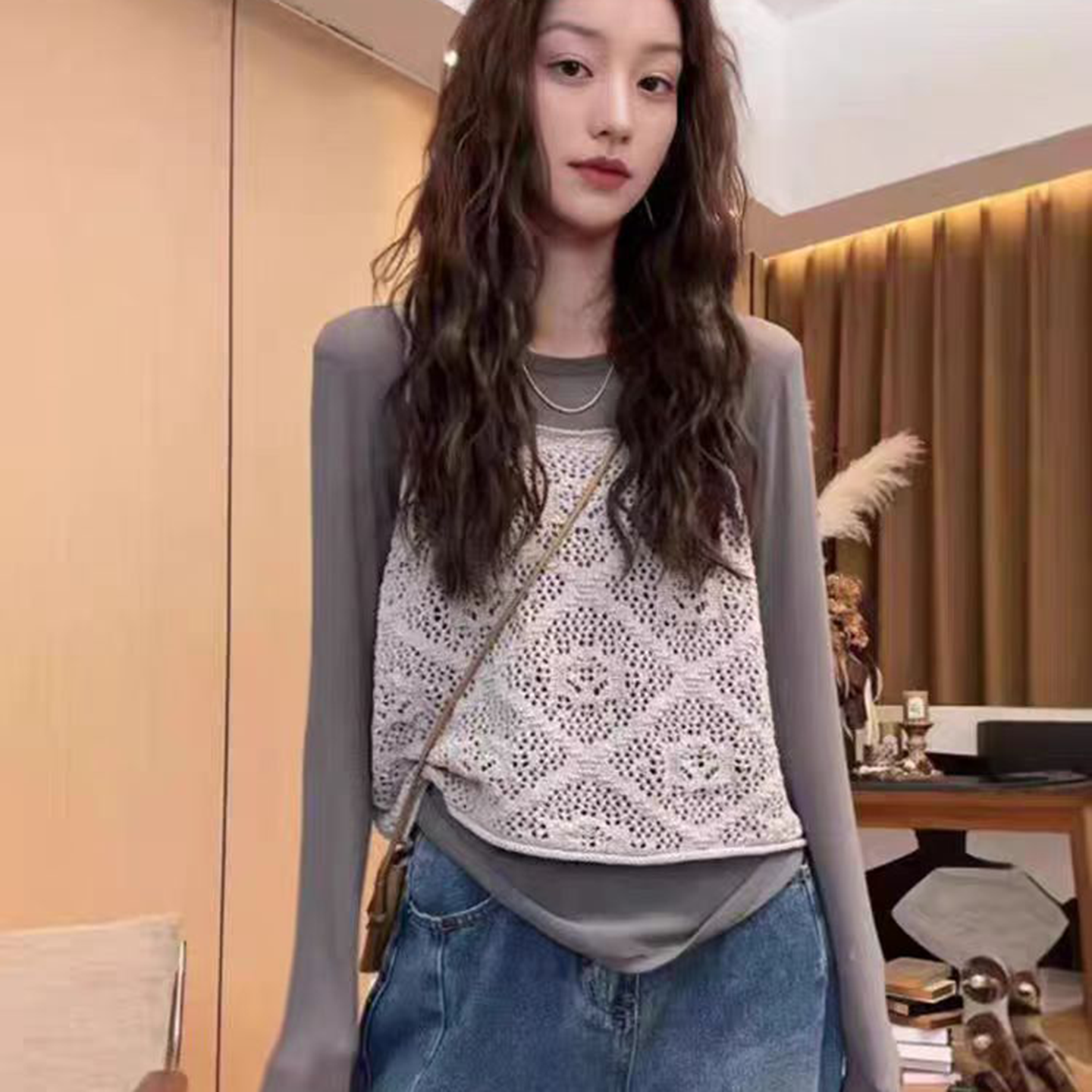 2026春夏款薄款镂空钩花吊带背心针织衫女装外搭叠穿休闲马甲上衣