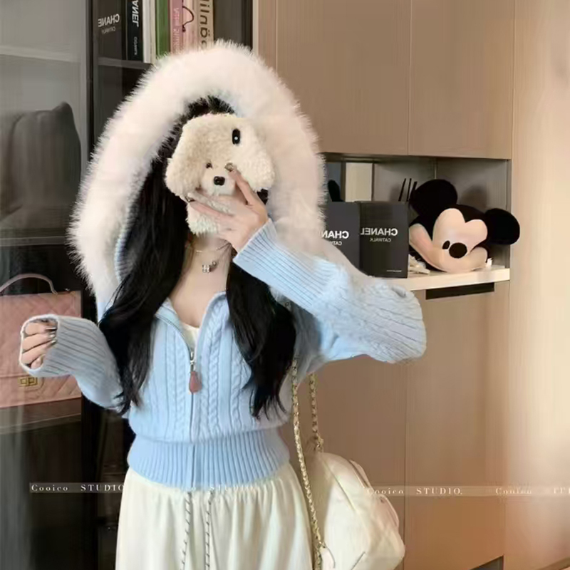 甜美小香风毛毛连帽针织衫