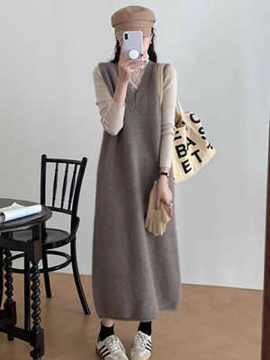 直筒宽松无袖V领中长款秋冬简约
