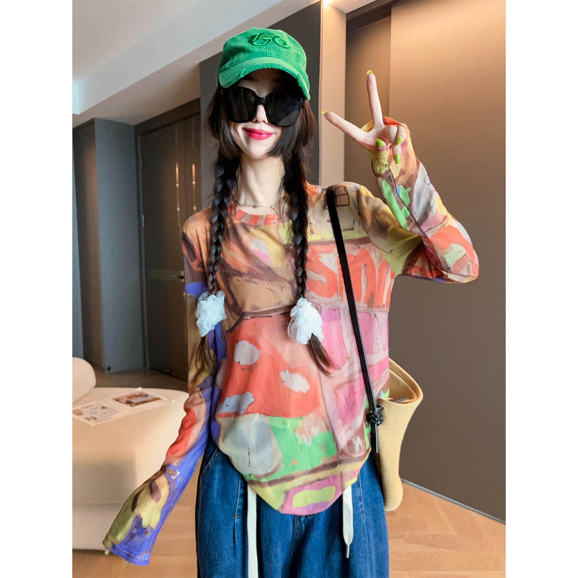 时尚百搭夏季防晒衣长袖T恤女2025新款休闲百搭油画涂鸦打底上衣