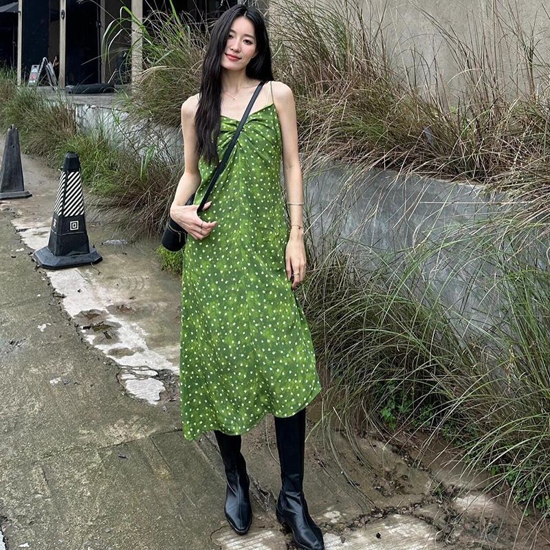 植物系染碎花吊带裙绿色