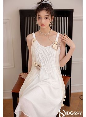 名媛简约清新度假裙子立体枯叶玫瑰白色连衣裙女夏新款吊带长裙