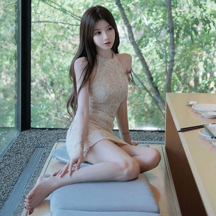 重工盘花刺绣挂脖吊带连衣裙女夏无袖收腰修身裙子