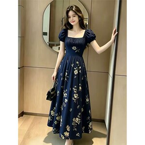 法式复古甜美方领泡泡袖碎花连衣裙女夏印花显瘦收腰夏日穿搭长裙