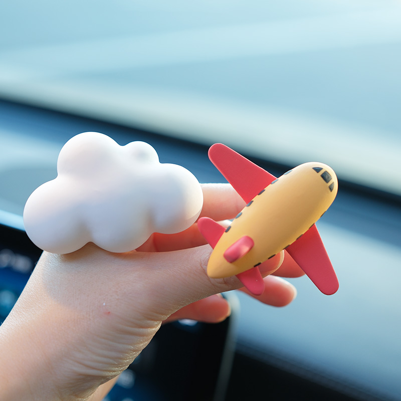 创意飞机车载香薰香水出风口淡香