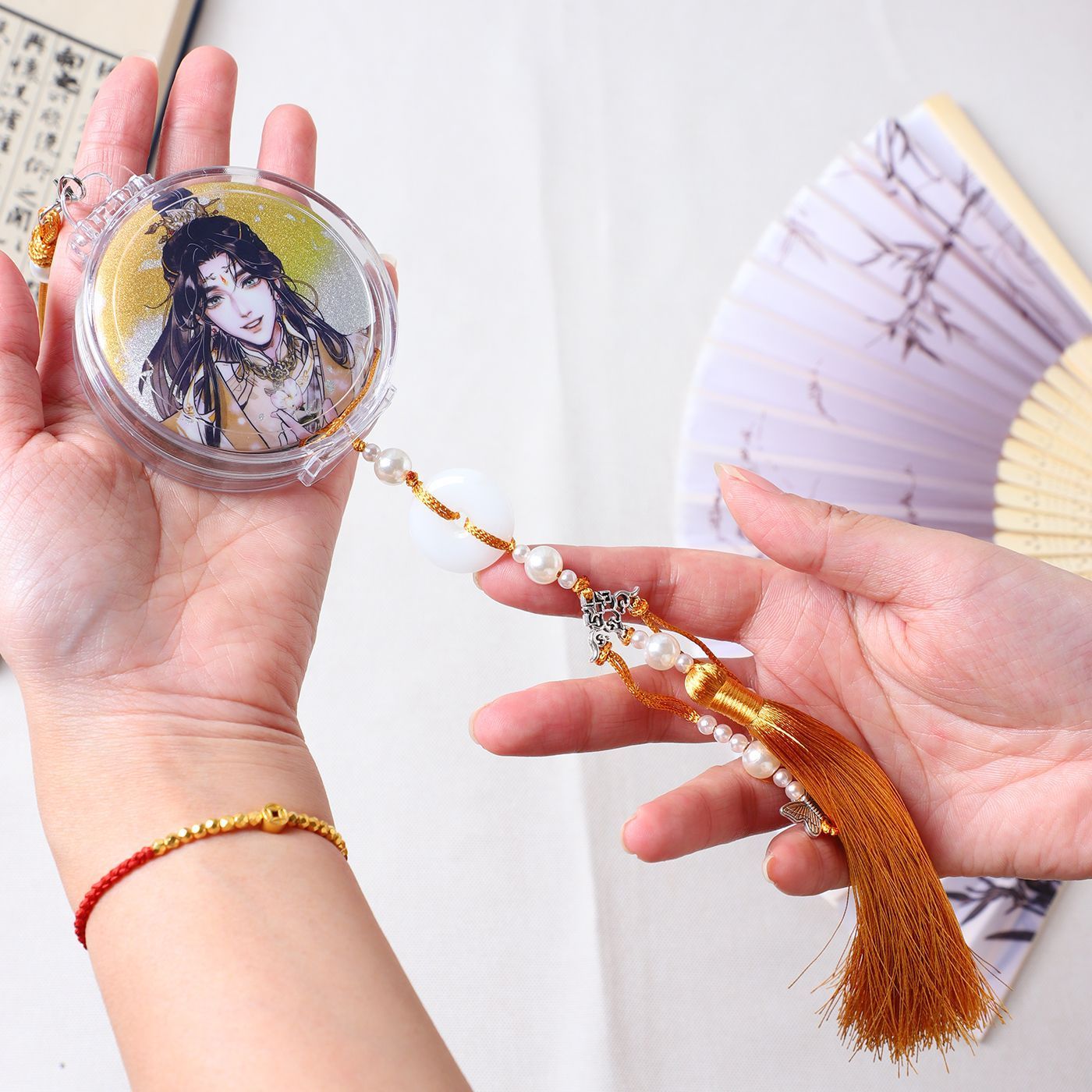 徽章透明外带收纳谷子展示挂件盒