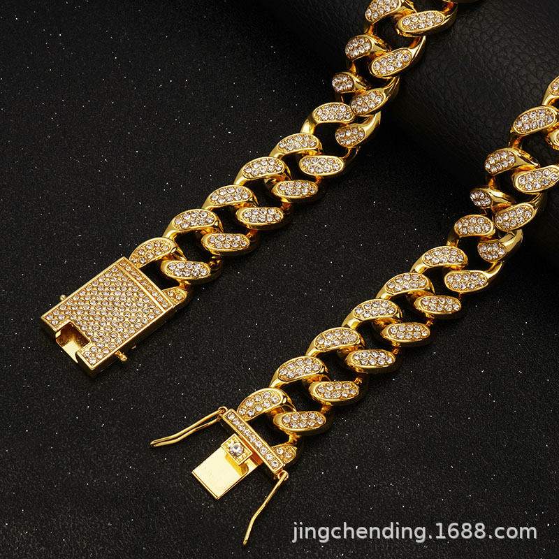 镶钻金色狗项圈狗项链嘻哈风镶钻欧美