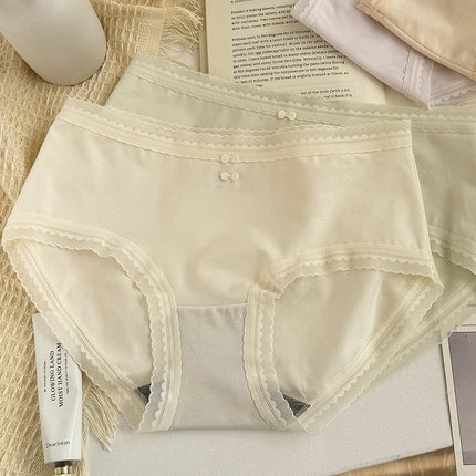 新疆棉~彩田内裤女秋新款中腰全棉7A抗菌透气亲肤少女生三角内裤