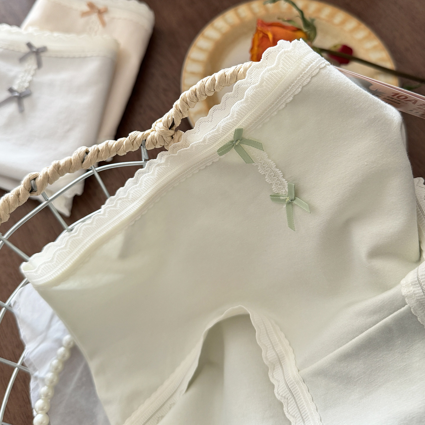 花仙子26年春款甜美风蕾丝边女三角内裤纯棉中腰包臀少女学生底裤,女士内衣/男士内衣/家居服,女三角裤,淘宝优惠券,粉丝福利购,淘宝优惠卷