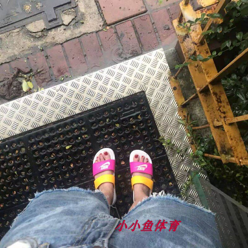耐克Nike忍者双绑带黑白色鸳鸯男女沙滩运动拖鞋819717-102