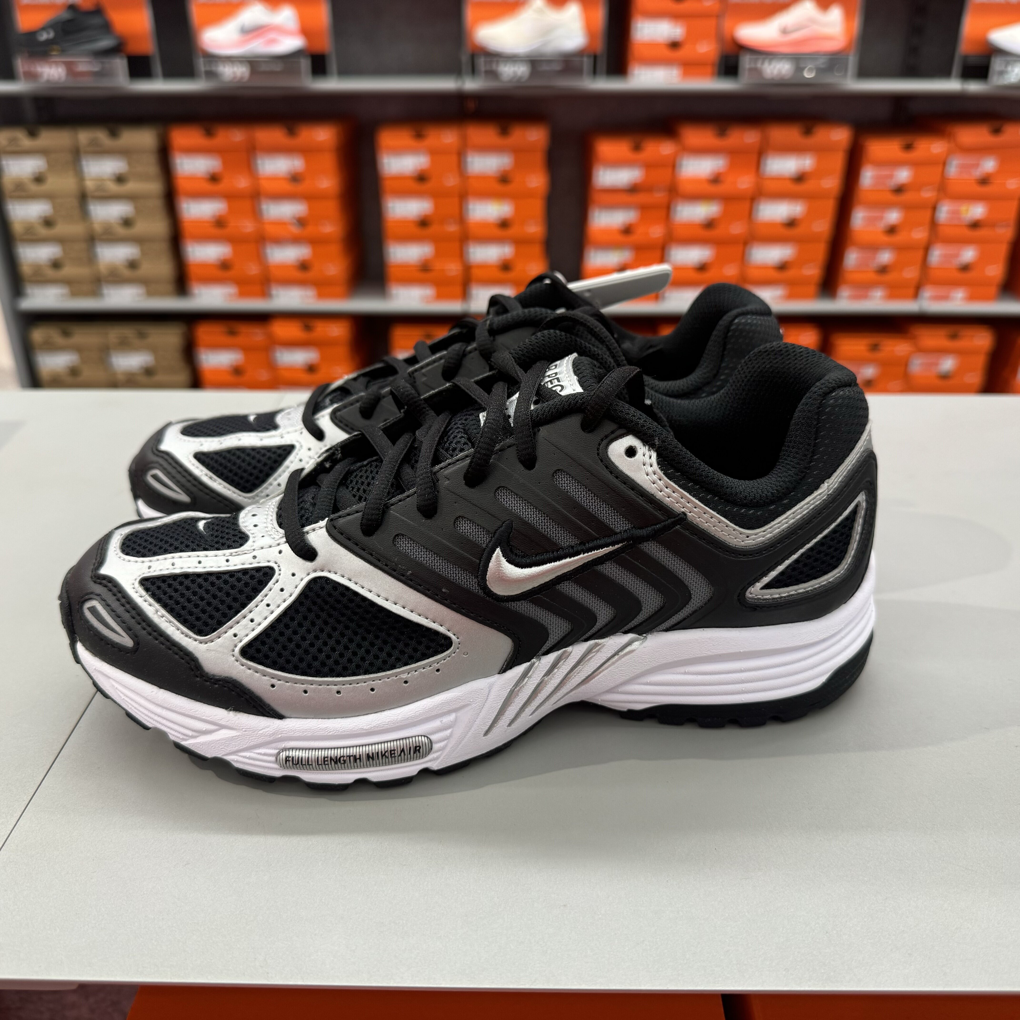 运动Nike/ PEGASUS  男子运动休闲鞋HQ3031-001