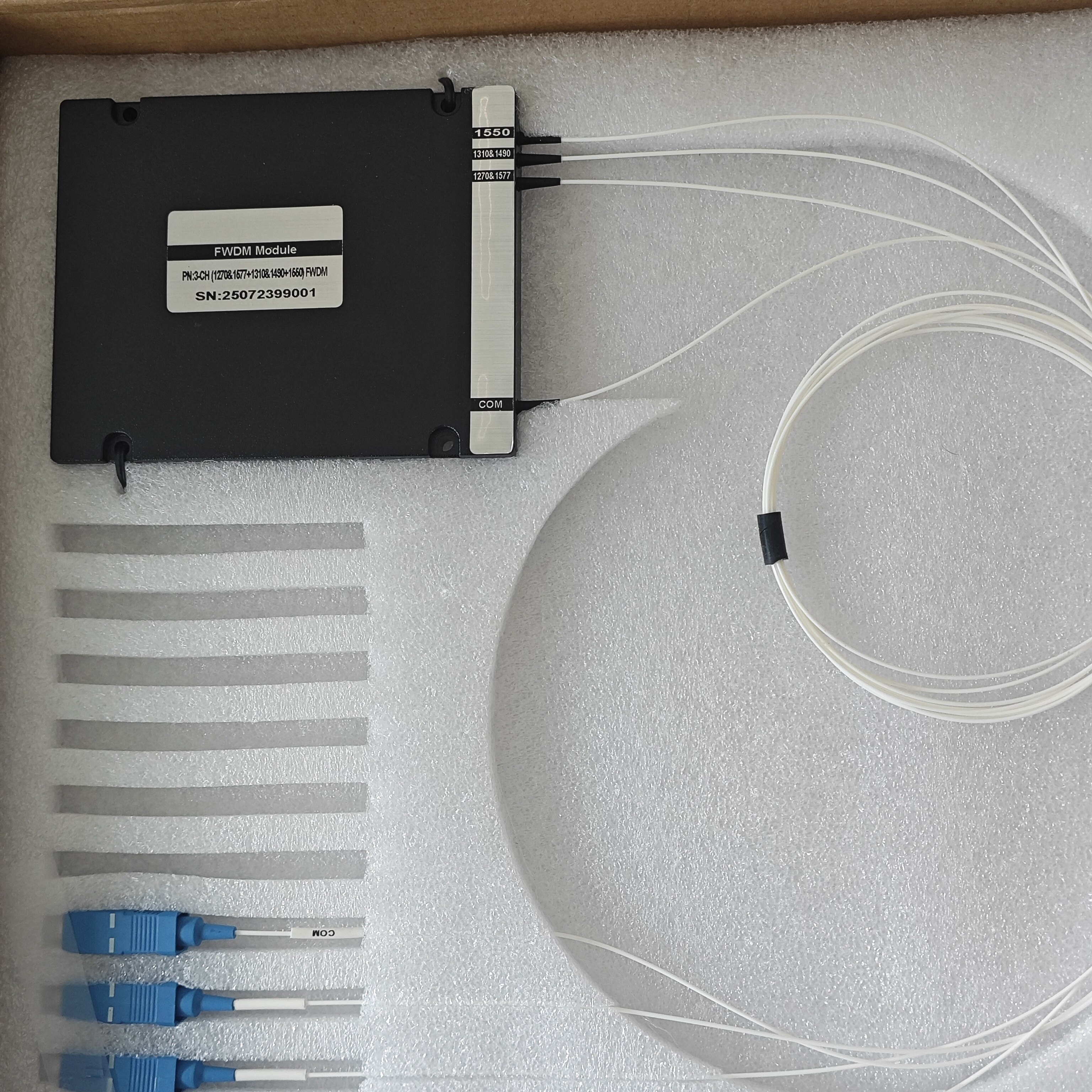 纤亿通 FWDM 波分复用器 TFF 薄膜滤波片型 1310 1490 1550 三波长光纤合分波器 SC/UPC ABS盒式光模块