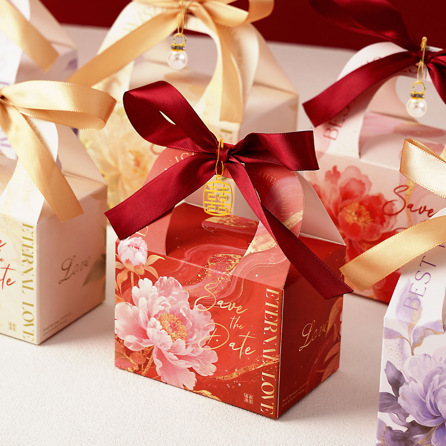 结婚喜糖盒子2025新款婚礼糖果礼盒订婚手提高级感糖袋包装盒空盒