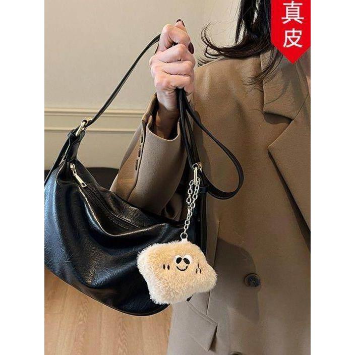 包小众可爱少女时尚真皮包2026设计单肩ins韩国潮流斜挎饺子新款