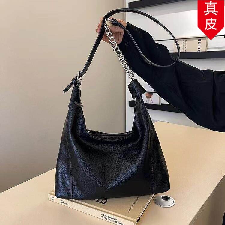 时尚通勤大容量包包女2026新款复古荔枝纹设计托特包高级感单肩包
