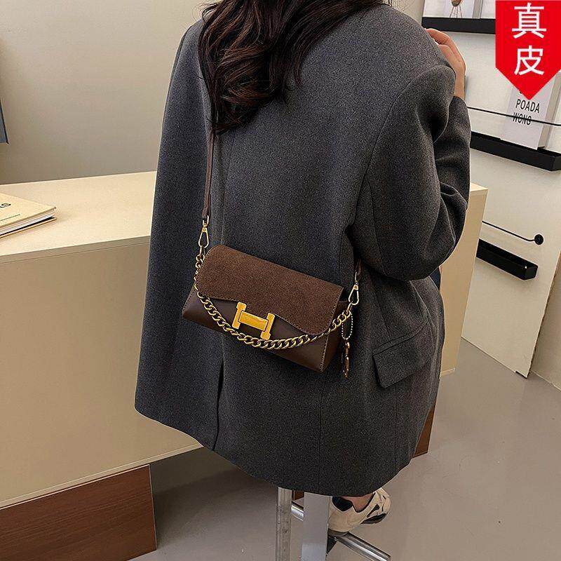 斜挎包洋气高级2026百搭小方宽带真皮单肩新款潮女包精致轻奢包感