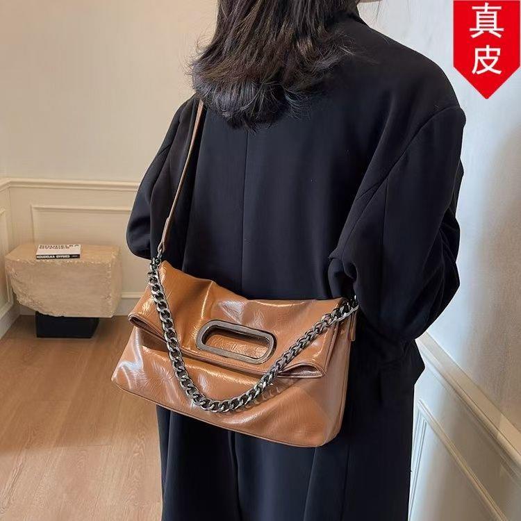 2026包感挎斜休闲包复古包单肩质感真皮高级春季链条潮包百搭时尚