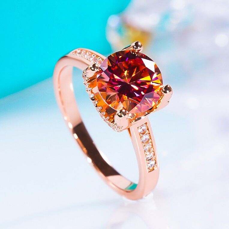 纯18K玫瑰金进口D色莫桑石红宝石四爪牛头戒指轻奢冷淡风求婚钻戒