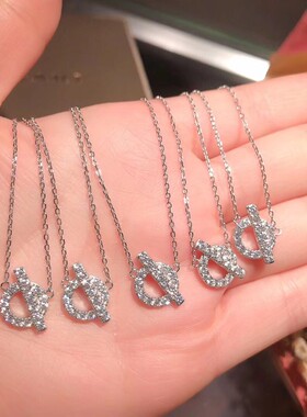 猪鼻子Q字简约手链群镶满钻精致
