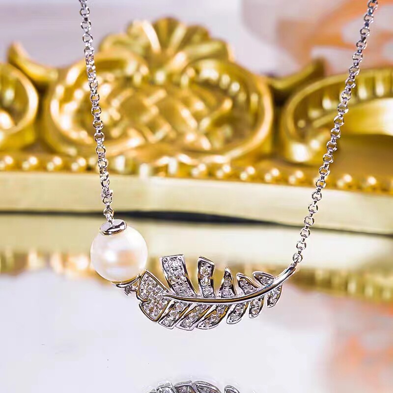 AU750纯18K白金进口D色莫桑石珍珠羽毛吊坠锁骨链轻奢ins小众设计