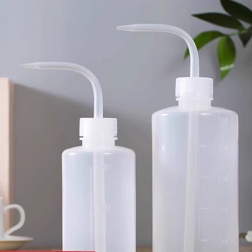 弯嘴挤压工具家用浇花喷壶