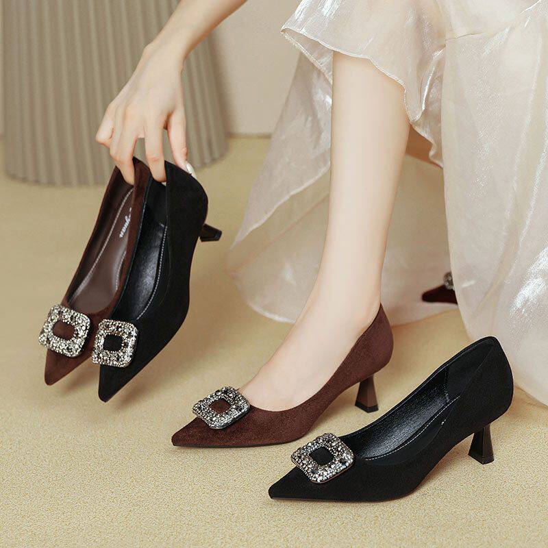 尖头水钻方扣高跟鞋女细跟2026年新款春秋不累脚黑色绒面法式单鞋