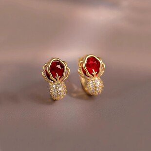 奥特莱斯撤柜18K镀金翡翠白菜耳环轻奢耳扣耳坠红色节日礼物配饰