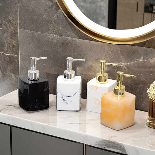 轻奢树脂洗手液样板房卫生间