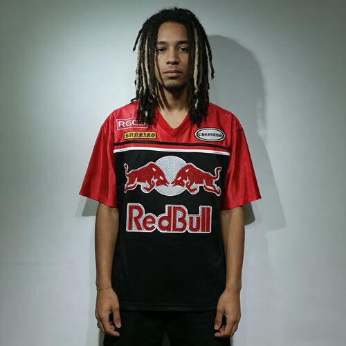 RedBull美式V领速干短袖T恤