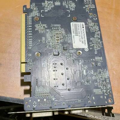 可议价一张七彩虹GTX750 1G显卡 成色如图