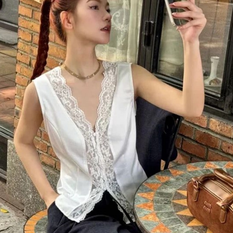 蕾丝拼接钩花V领背心女夏季新款