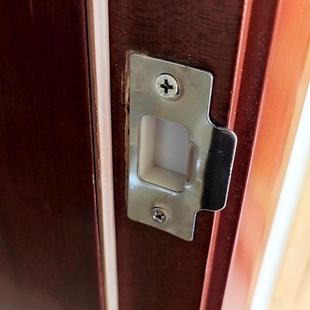 卧室门锁固定扣片条铁片锁体大全房间锁片锁具挡片门框片专用卡扣