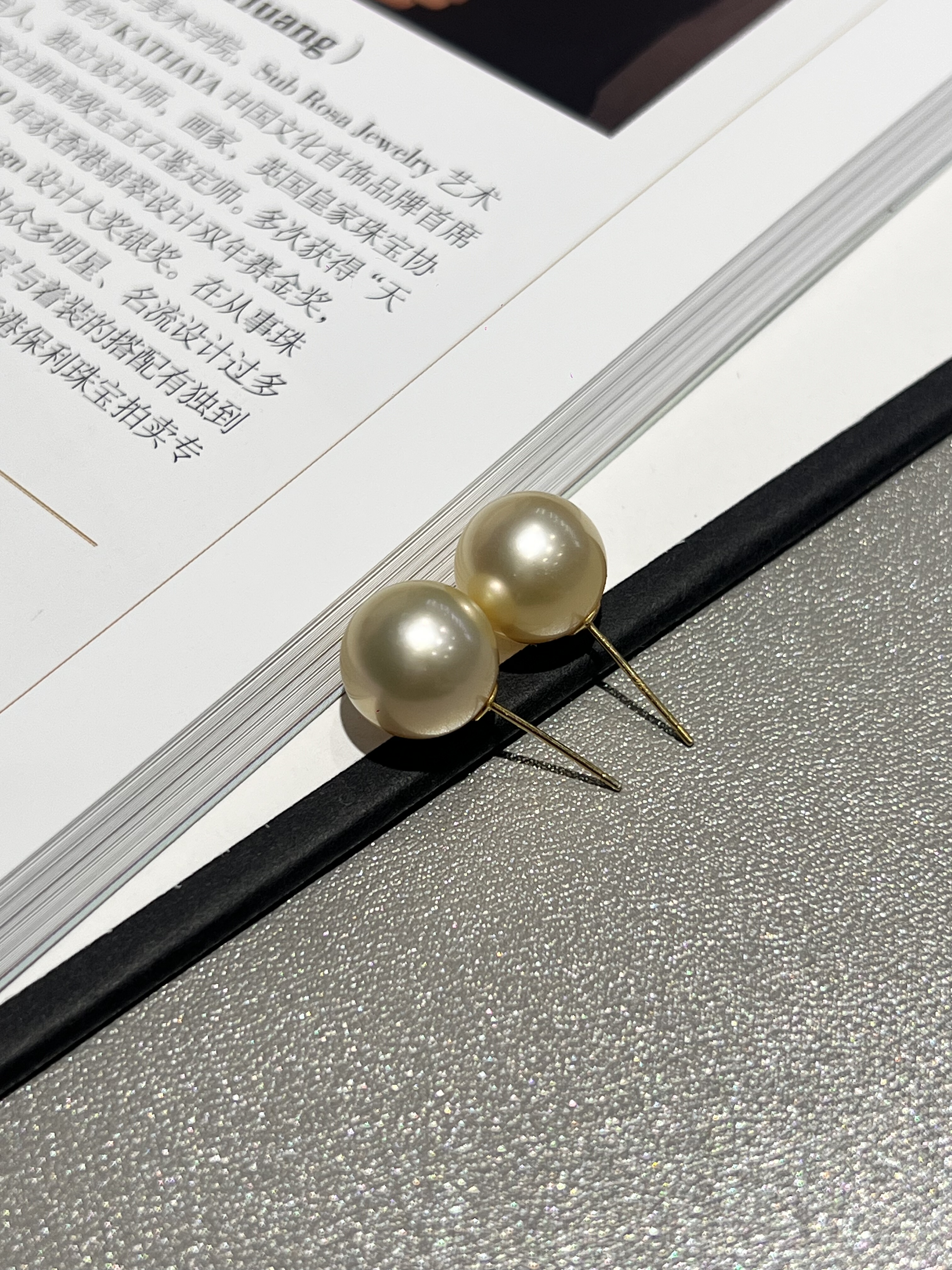天然海水南洋金珠耳钉18k金大点位高端时尚款