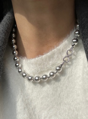 新款秋冬真多麻色人造珍珠八字扣隔珠毛衣链高级感百搭串珠项链