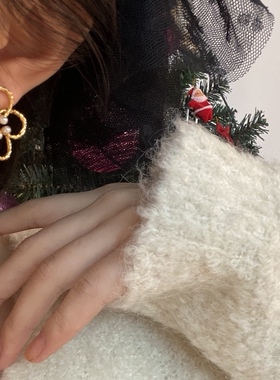 镂空花朵珍珠花蕊耳针女小众设计ins轻奢感冷淡风个性简约耳钉