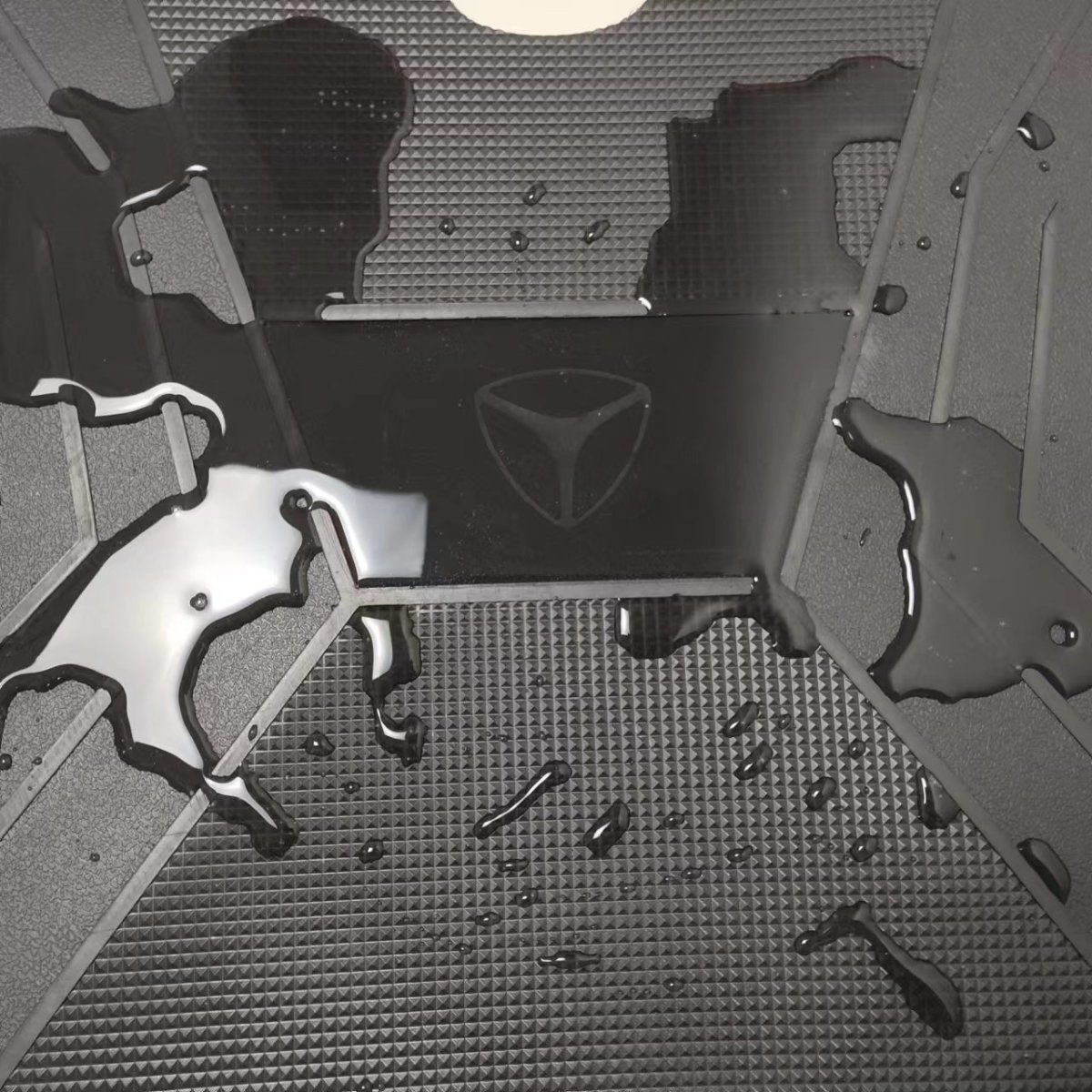 适用E10脚垫电动车脚踏垫