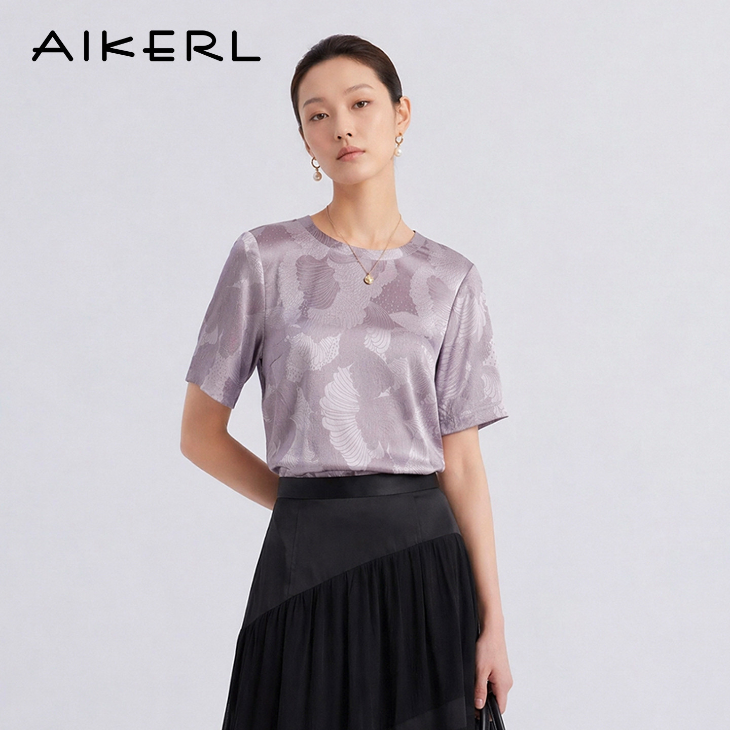 AIKERL艾可儿桑蚕丝法式复古极简圆领短袖夏新款衬衫E252114